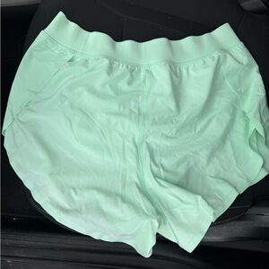 CRZ YOGA Women's Athletic Shorts - Mint Green